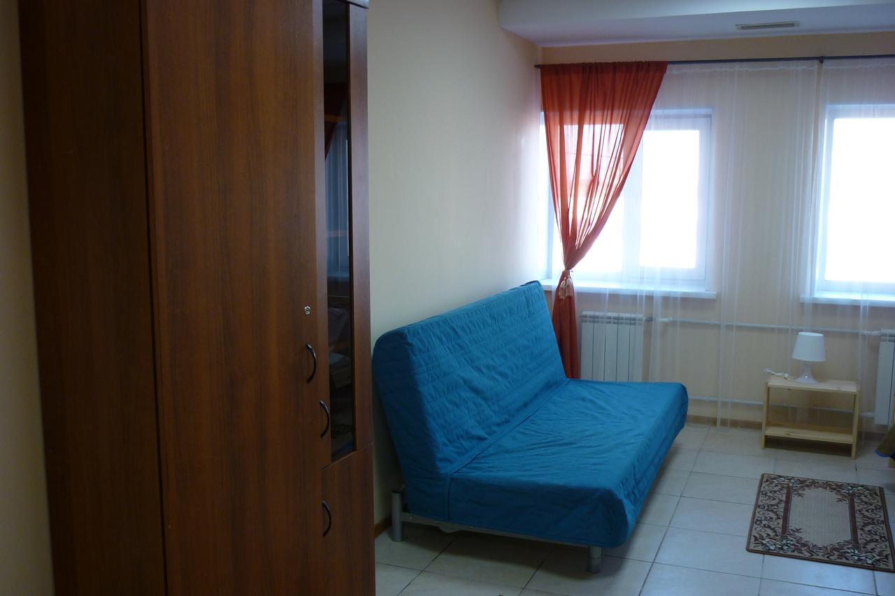 Motel Roza Vetrov Omsk Extérieur photo