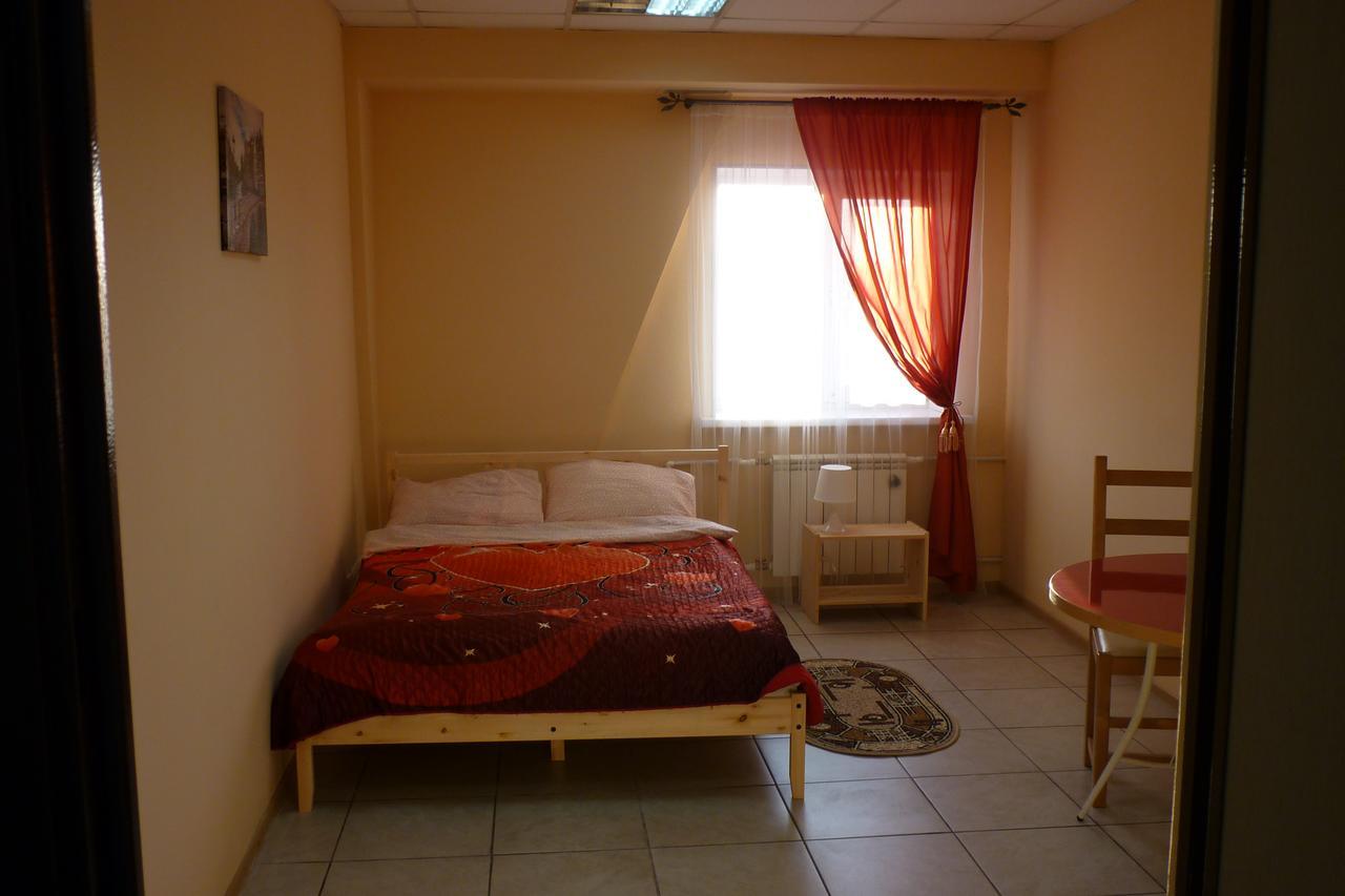 Motel Roza Vetrov Omsk Extérieur photo