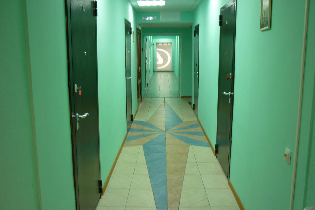 Motel Roza Vetrov Omsk Extérieur photo